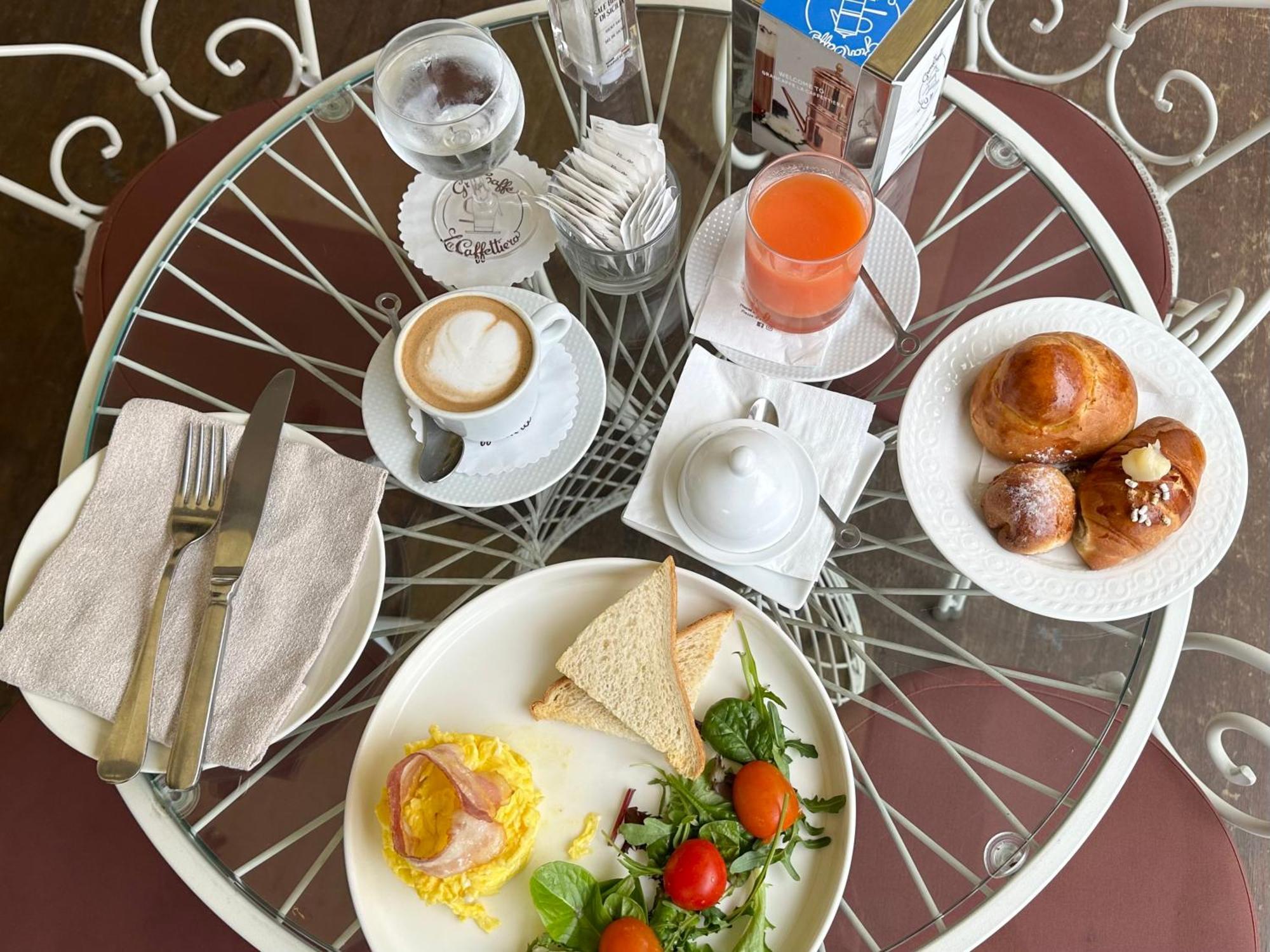 Insogno Suites Неаполь Экстерьер фото