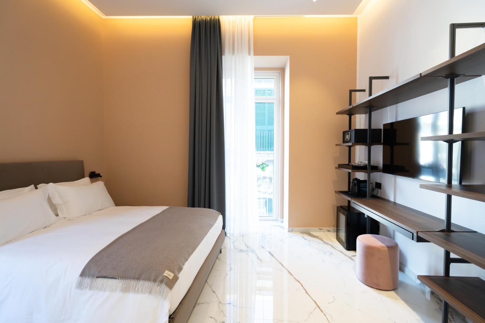 Insogno Suites Неаполь Экстерьер фото