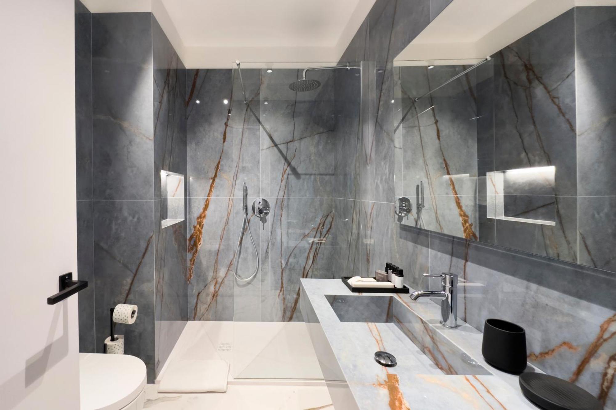 Insogno Suites Неаполь Экстерьер фото